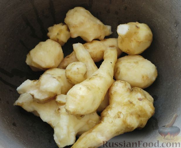 Фото приготовления рецепта: Топинамбур, запеченный с сыром - шаг №2