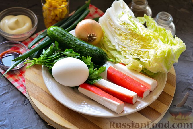 Фото приготовления рецепта: Макароны, запечённые в сметанно-чесночном соусе с грибами, под сыром - шаг №13