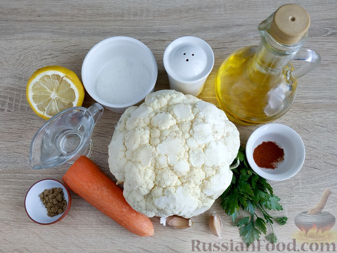 Фото приготовления рецепта: Маринованная цветная капуста с морковью, по-корейски - шаг №1