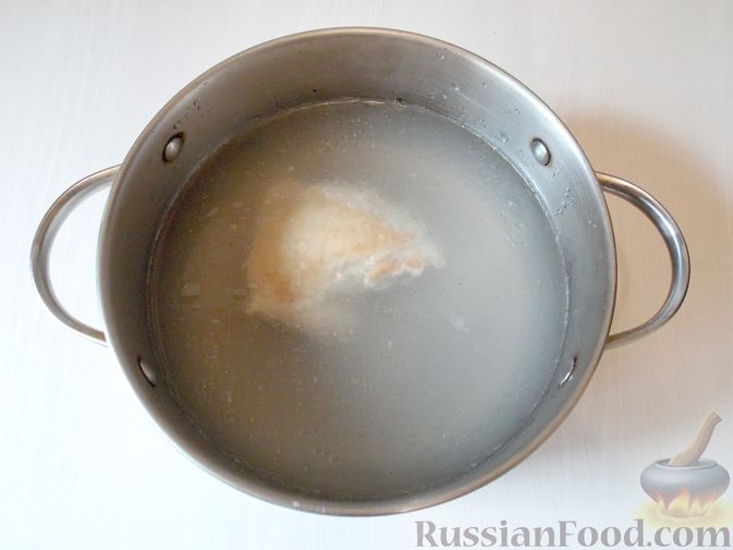 Фото приготовления рецепта: Суп с цветной капустой, кабачками и сладким перцем - шаг №2