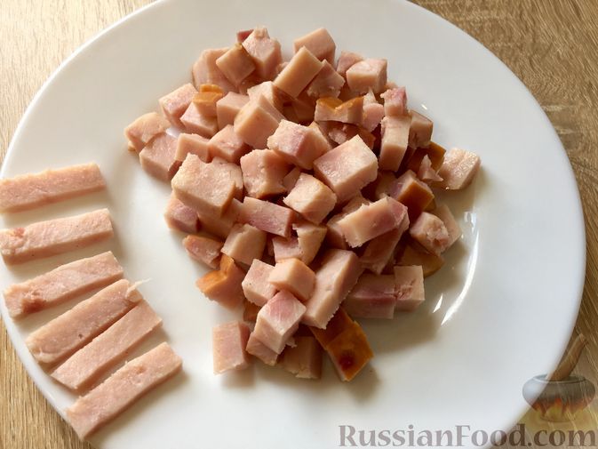 Фото приготовления рецепта: Жареная картошка с курицей и салом - шаг №1