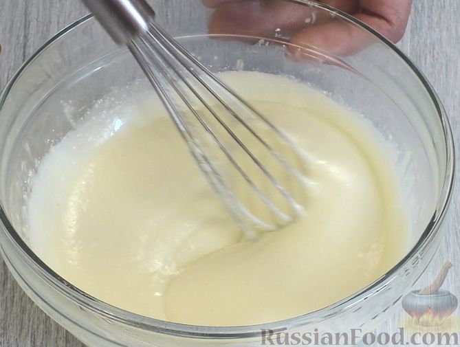 Фото приготовления рецепта: Медовый торт-мусс с малиной - шаг №33