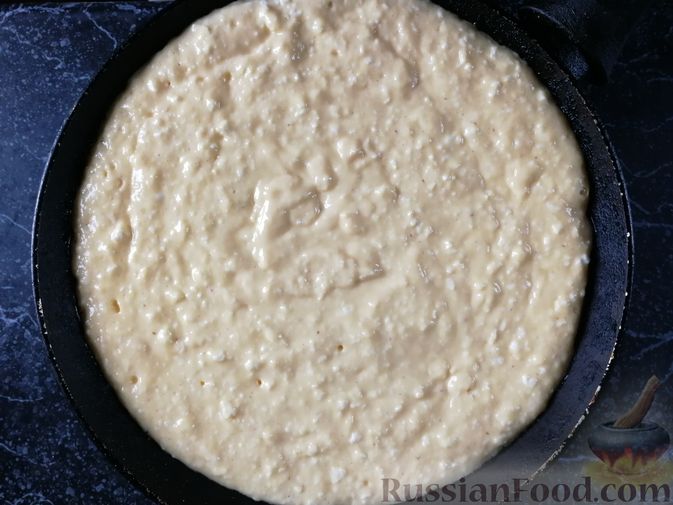 Фото приготовления рецепта: Толстые дрожжевые блины на молоке, манке и пшённой каше - шаг №10