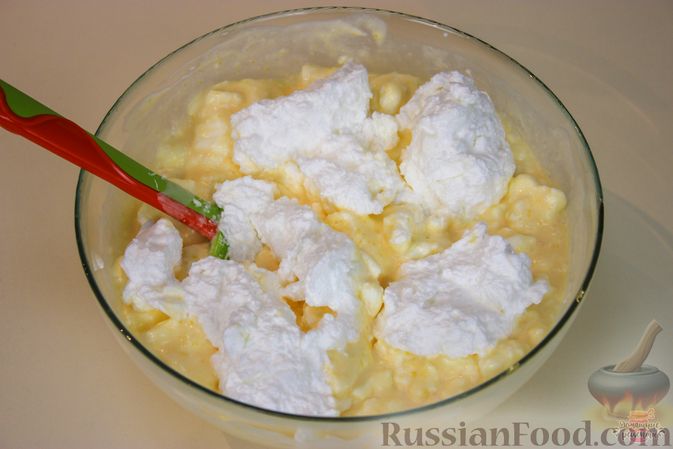Фото приготовления рецепта: Мандариново-сливочный десерт - шаг №8