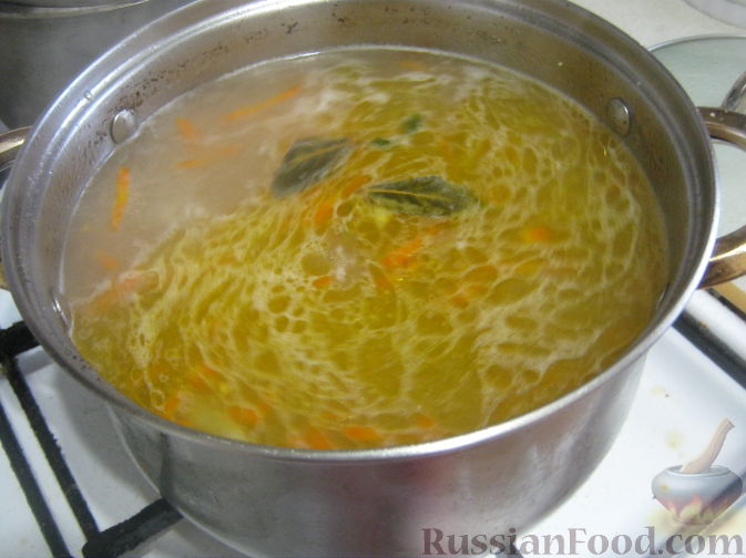 Фото приготовления рецепта: Суп гороховый с мясом - шаг №5
