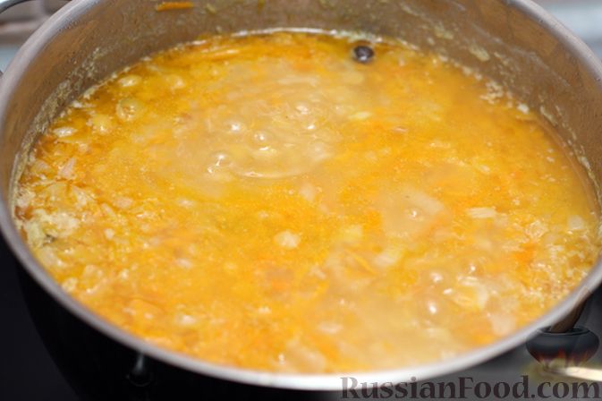Фото приготовления рецепта: Суп гороховый с мясом - шаг №6