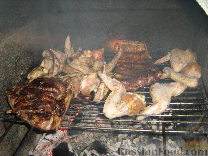 Фото приготовления рецепта: Запеканка из гречки с куриным фаршем и грибами - шаг №10