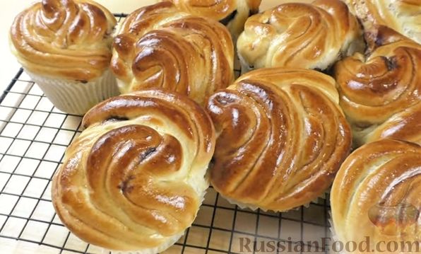 Пеку сдобные булочки «Розочки»: как сделать выпечку мягкой и не черствеющей, красивой и вкусной