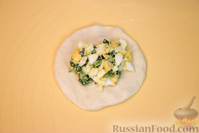 Фото приготовления рецепта: Рисовый суп с капустой и сыром - шаг №6