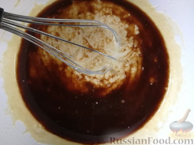 Фото приготовления рецепта: Суп со стручковой фасолью и мясными фрикадельками - шаг №8