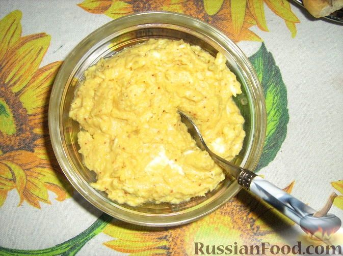 Фото к рецепту: Польская закуска с яйцом и хреном