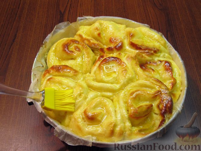 Фото приготовления рецепта: Сдобные булочки с заварным лимонным кремом - шаг №35