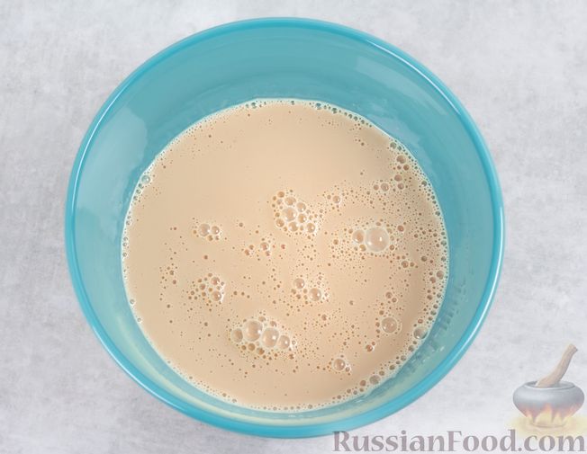 Фото приготовления рецепта: Десерт из топлёного молока с ряженкой и кофе - шаг №6