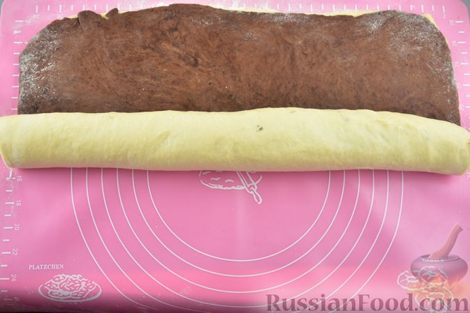 Фото приготовления рецепта: Песочное печенье "Пирамидки" с ореховой начинкой - шаг №22