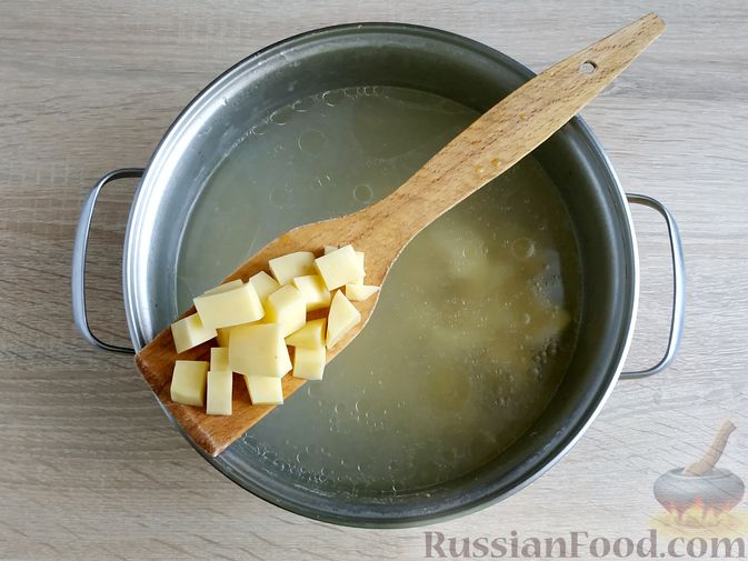Фото приготовления рецепта: Суп с говядиной и стручковой фасолью - шаг №5
