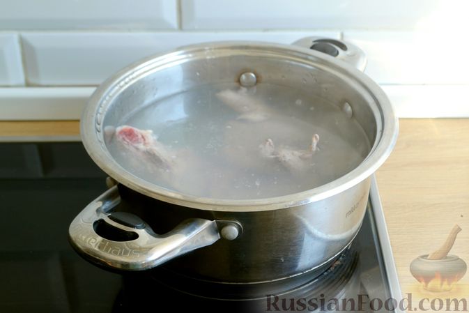 Фото приготовления рецепта: Суп со свининой и пшенной крупой - шаг №2