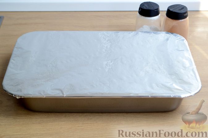 Фото приготовления рецепта: Куриная грудка, запечённая с рисом и сладким перцем - шаг №11