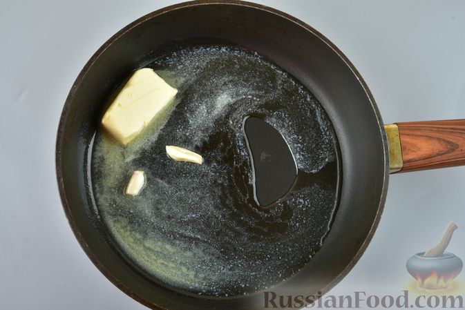Фото приготовления рецепта: Бефстроганов из куриного филе - шаг №3