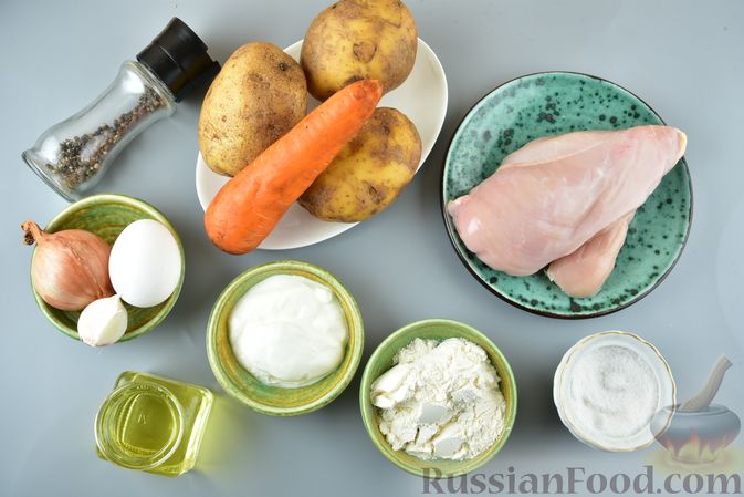 Фото приготовления рецепта: Куриное филе в картофельно-морковной "шубке" (в духовке) - шаг №1