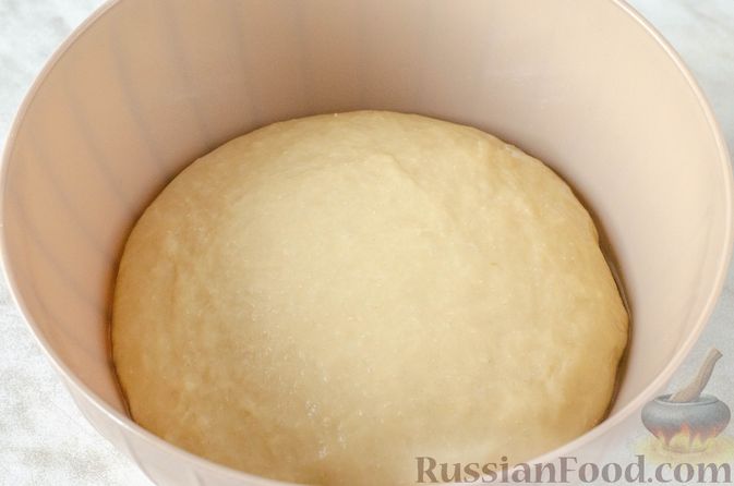 Фото приготовления рецепта: Дукатовые булочки со сливочным заварным кремом - шаг №17