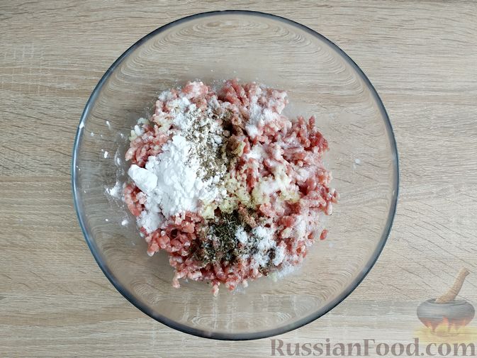 Фото приготовления рецепта: Мититеи (молдавские колбаски из мясного фарша) - шаг №5