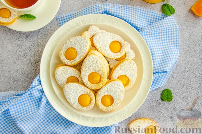 Фото к рецепту: Песочное печенье с апельсиновым курдом