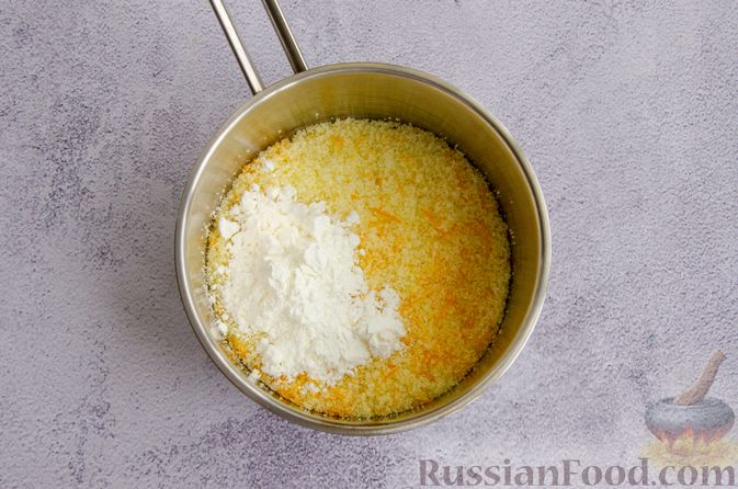 Фото приготовления рецепта: Песочное печенье с апельсиновым курдом - шаг №9