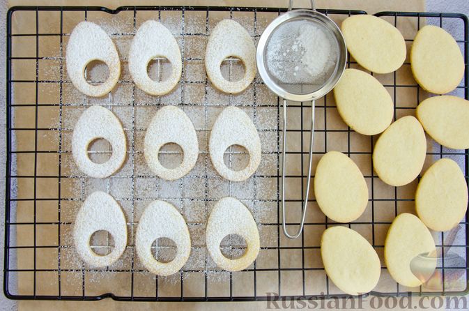 Фото приготовления рецепта: Песочное печенье с апельсиновым курдом - шаг №19