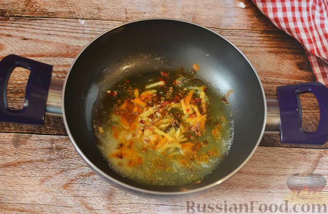 Фото приготовления рецепта: Суп с консервированным нутом и яйцами - шаг №4