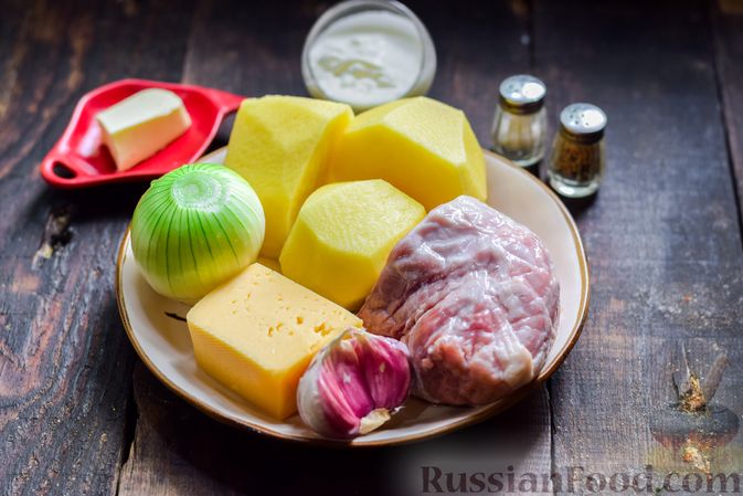 Фото приготовления рецепта: Картошка с мясом (в микроволновке) - шаг №1