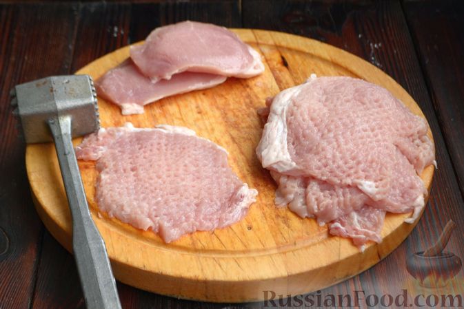 Фото приготовления рецепта: Бефстроганов из свинины - шаг №3