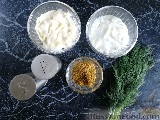 Фото приготовления рецепта: Картофельный салат с редисом, беконом и яйцами - шаг №8