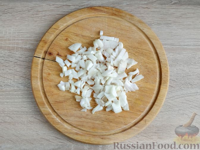 Фото приготовления рецепта: Куриные рулетики с грибами, маслинами и сыром (в духовке) - шаг №2