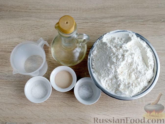 Фото приготовления рецепта: Дрожжевые пирожки с картошкой и грибами - шаг №1