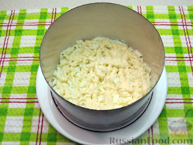 Фото приготовления рецепта: Салат "Мимоза" без картофеля - шаг №9