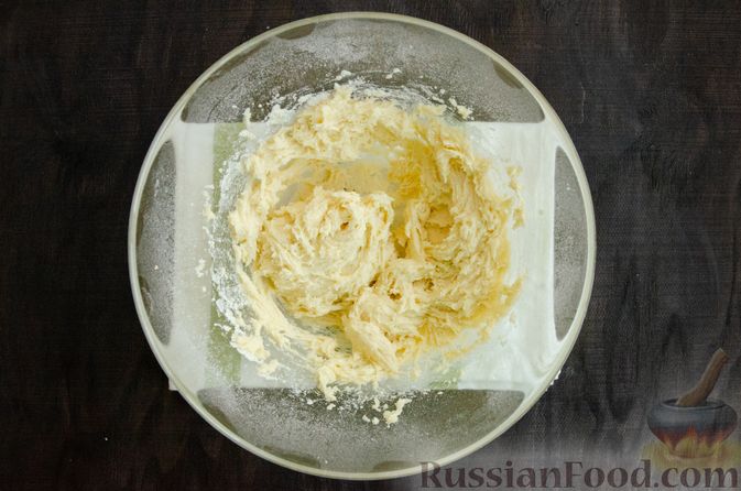 Фото приготовления рецепта: Ванильные кексы на белках - шаг №4