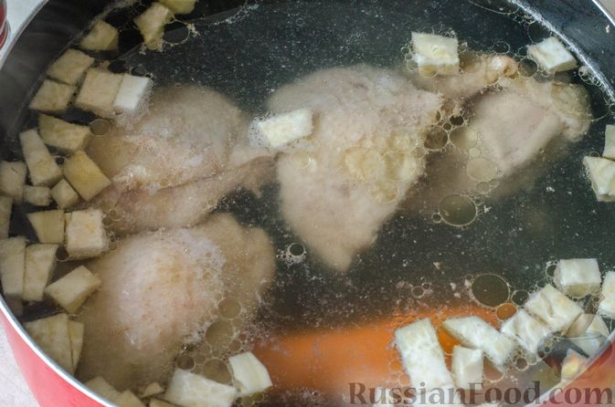 Фото приготовления рецепта: Намазка для бутербродов, из курицы с морковью и плавленым сыром - шаг №4