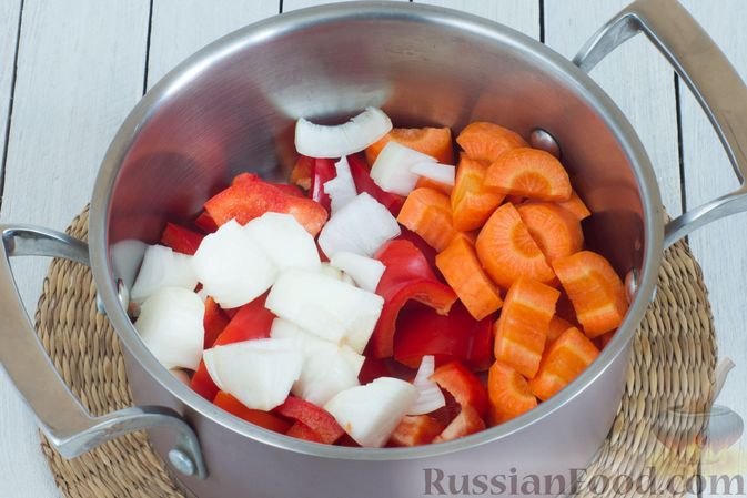 Фото приготовления рецепта: Овощной суп-пюре с имбирем - шаг №3