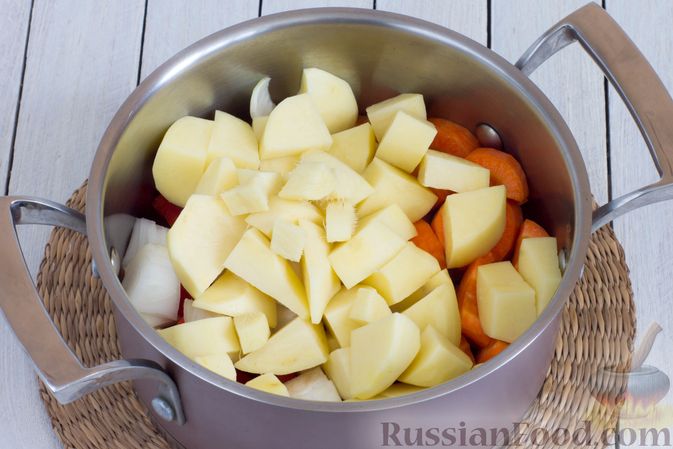 Фото приготовления рецепта: Овощной суп-пюре с имбирем - шаг №4