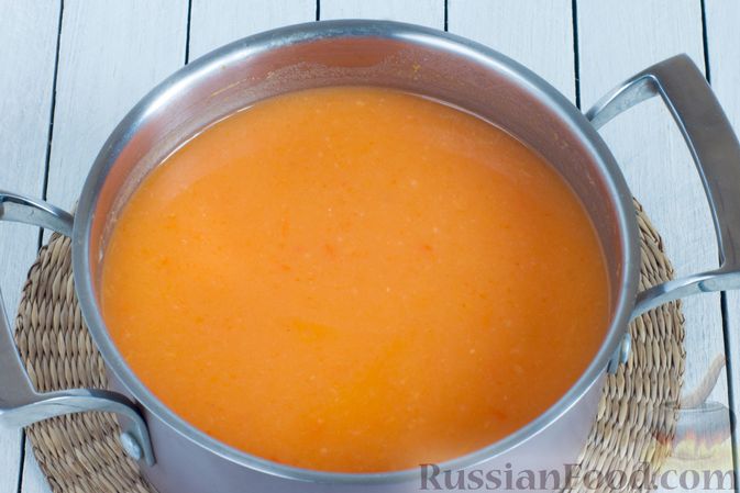 Фото приготовления рецепта: Овощной суп-пюре с имбирем - шаг №8