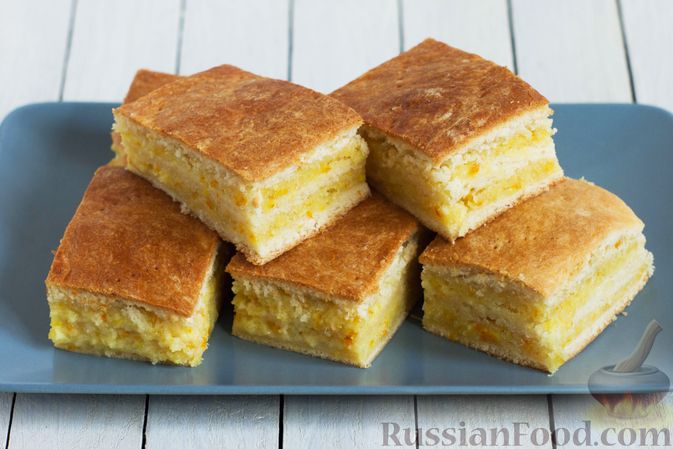 Фото к рецепту: Дрожжевой пирог с апельсиново-лимонной начинкой