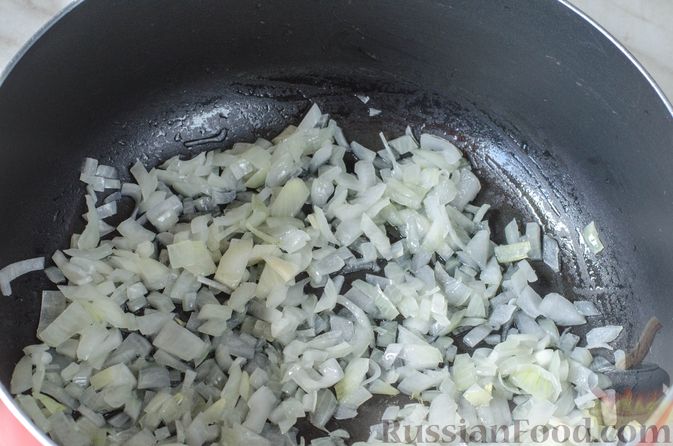 Фото приготовления рецепта: Суп-пюре из кабачков и цветной капусты - шаг №4
