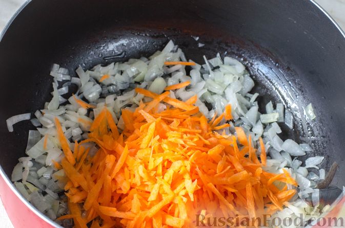 Фото приготовления рецепта: Суп-пюре из кабачков и цветной капусты - шаг №5