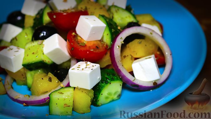 Фото приготовления рецепта: Греческий салат - шаг №13