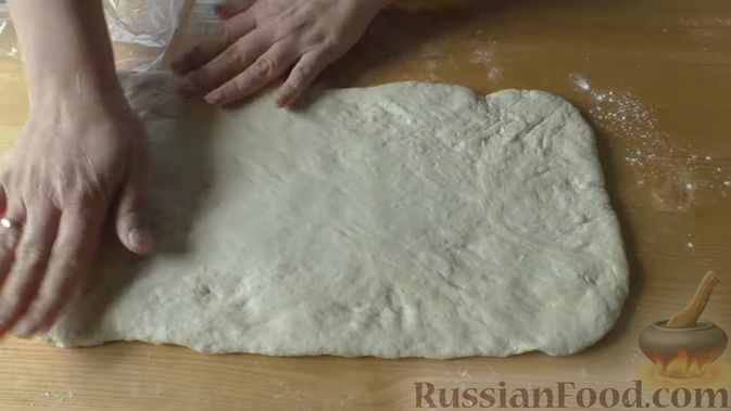 Фото приготовления рецепта: Cырно-чесночные хлебные палочки - шаг №6