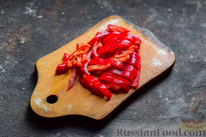 Фото приготовления рецепта: Ленивый голубец, запечённый в томатном соусе - шаг №18