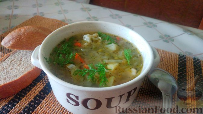 Фото приготовления рецепта: Овощной суп с макаронами и консервированным горошком (на говяжьем бульоне) - шаг №20