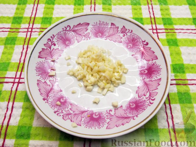 Фото приготовления рецепта: Картофельный суп с плавленым сыром - шаг №7