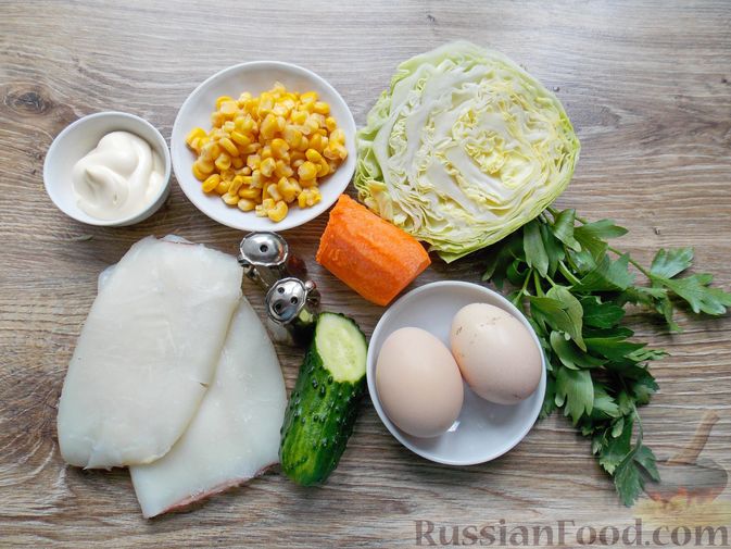 Фото приготовления рецепта: Овощной салат с кальмарами и кукурузой - шаг №1