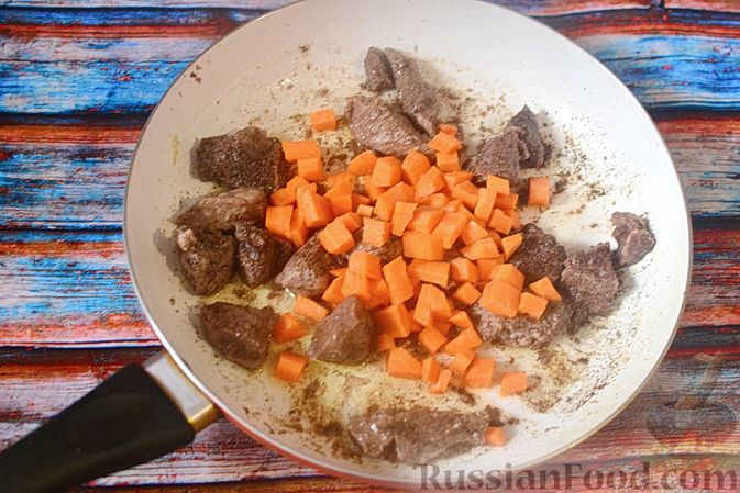 Фото приготовления рецепта: Густой суп с говядиной и сливками - шаг №7